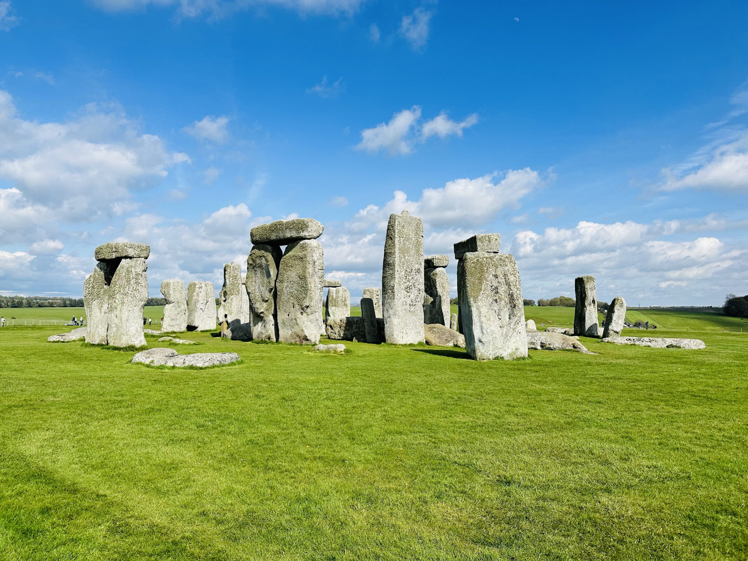 Day 26. Changing of the guard and stonehenge